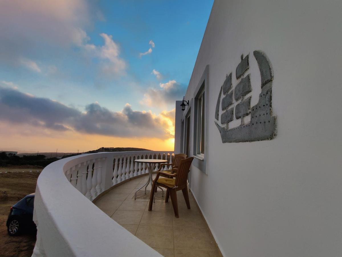 Lakena Sunset View Villa Menetaí Eksteriør billede